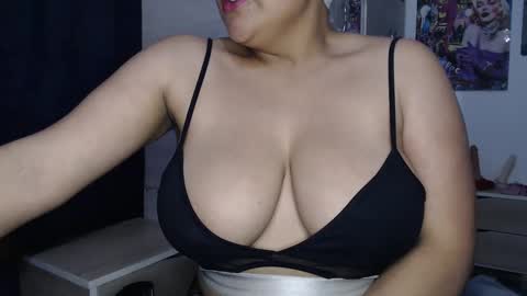 sweett_candy1 online show from September 27, 2025, 3:55 am