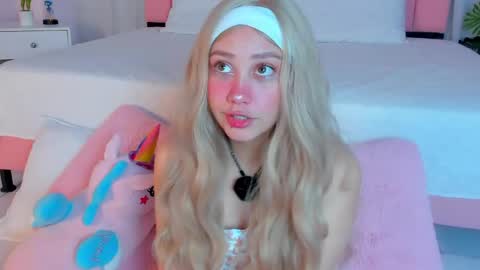 Snapshot of sweett_fire chatting on April 29, 2026, 5:52 pm sweett_fire online show from April 29, 2026, 5:52 pm