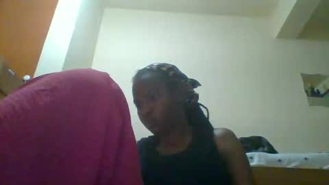Snapshot of sweett_kimmie chatting on April 20, 2026, 3:37 pm sweett_kimmie online show from April 20, 2026, 3:37 pm