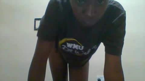 Snapshot of sweett_kimmie chatting on April 22, 2026, 6:31 pm sweett_kimmie online show from April 22, 2026, 6:31 pm