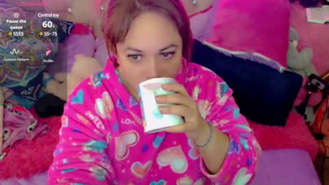 martina online show from March 6, 2025, 7:36 am