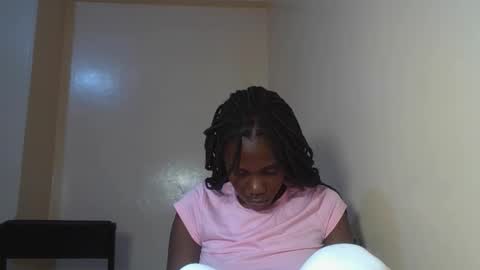 Snapshot of sweett_maya chatting on March 3, 2026, 4:29 am sweett_maya online show from March 3, 2026, 4:29 am