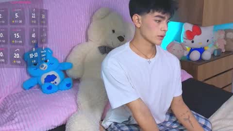 Neffer online show from December 15, 2025, 8:07 am