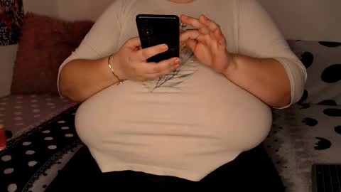 Maya online show from November 21, 2025, 1:10 pm