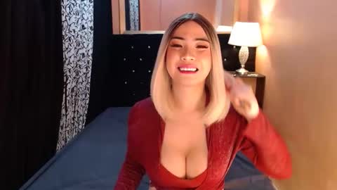 Ms trixiee online show from April 21, 2026, 12:44 pm