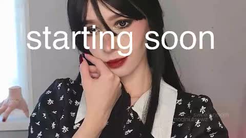 Elis  a little vacation Ill be here Saturday my schedules in bio online show from October 31, 2025, 7:53 am