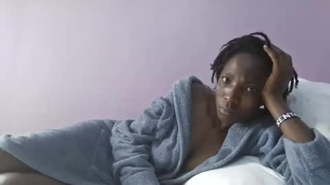 sweetvalariy online show from November 19, 2025, 12:54 am