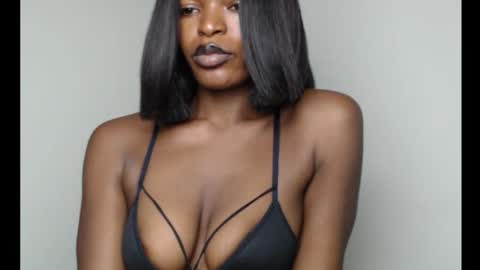 sweetxxboobsx online show from November 3, 2025, 8:04 am