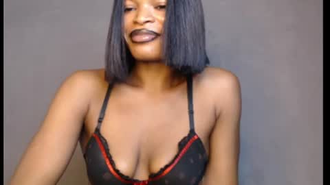 Snapshot of sweetxxboobsx chatting on June 25, 2026, 9:03 am sweetxxboobsx online show from June 25, 2026, 9:03 am