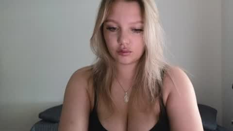 Snapshot of sweety_bettyyy chatting on July 31, 2026, 4:56 am Betty online show from July 31, 2026, 4:56 am