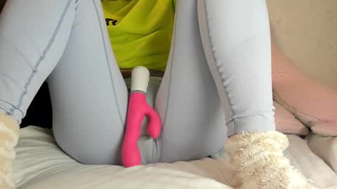 Mia online show from January 21, 2025, 11:24 pm