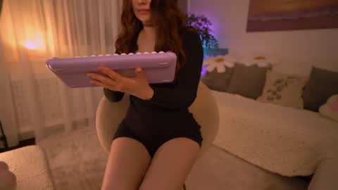 Snapshot of sweety_rinushka_ chatting on July 10, 2026, 6:43 pm Katerina online show from July 10, 2026, 6:43 pm