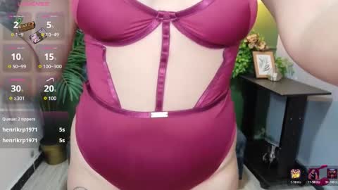 Snapshot of sweety_smilee chatting on March 19, 2026, 1:59 pm Emma online show from March 19, 2026, 1:59 pm