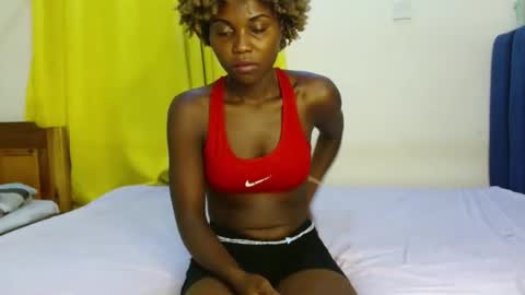 Snapshot of sweety_spixxy chatting on March 4, 2026, 2:28 am Dolly online show from March 4, 2026, 2:28 am