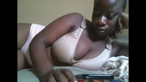 sweetyass25 online show from October 25, 2025, 7:27 am