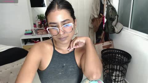yaya online show from October 3, 2025, 12:29 am