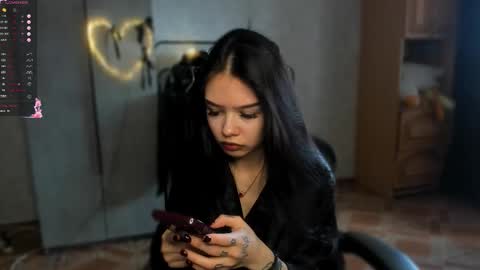 sweetydeviliya online show from March 27, 2026, 5:57 am