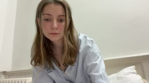 Lily online show from July 28, 2026, 11:48 pm