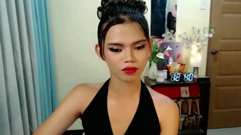 Snapshot of sweetytrannygirlxx chatting on May 6, 2026, 4:41 am Megan online show from May 6, 2026, 4:41 am