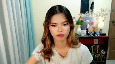Snapshot of sweetytrannygirlxx chatting on May 14, 2026, 1:29 pm Megan online show from May 14, 2026, 1:29 pm