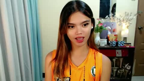 Snapshot of sweetytrannygirlxx chatting on May 15, 2026, 1:51 pm Megan online show from May 15, 2026, 1:51 pm