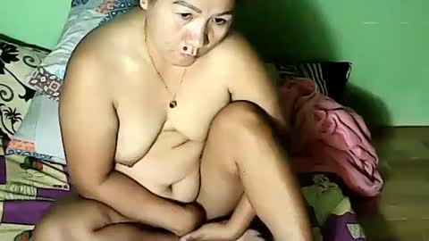 Snapshot of sweetyummygirl chatting on February 1, 2025, 10:34 pm Sweetyummygirl online show from February 1, 2025, 10:34 pm