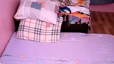 Sweetyummygirl online show from December 17, 2025, 7:58 am