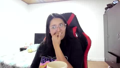 Snapshot of sweetyypeach chatting on December 3, 2024, 3:41 am sweetyypeach online show from December 3, 2024, 3:41 am