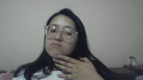 Snapshot of sweetyypeach chatting on December 20, 2024, 3:47 am sweetyypeach online show from December 20, 2024, 3:47 am