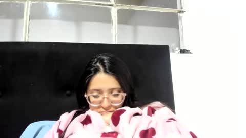 Snapshot of sweetyypeach chatting on January 7, 2025, 5:54 am sweetyypeach online show from January 7, 2025, 5:54 am