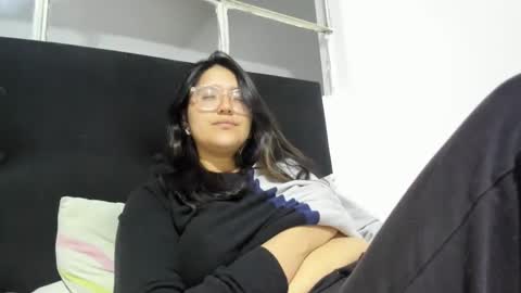 Snapshot of sweetyypeach chatting on January 15, 2025, 6:22 am sweetyypeach online show from January 15, 2025, 6:22 am