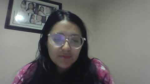 Snapshot of sweetyypeach chatting on January 18, 2025, 2:25 am sweetyypeach online show from January 18, 2025, 2:25 am