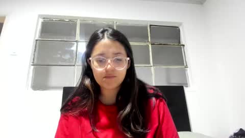 Snapshot of sweetyypeach chatting on February 15, 2025, 5:19 am sweetyypeach online show from February 15, 2025, 5:19 am