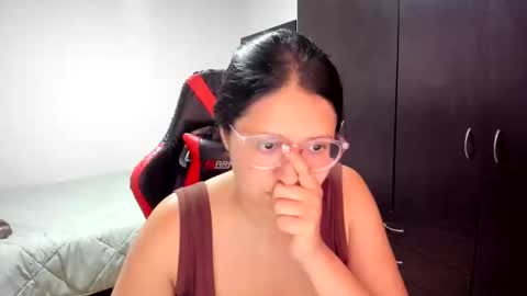 Snapshot of sweetyypeach chatting on February 18, 2025, 8:36 pm sweetyypeach online show from February 18, 2025, 8:36 pm