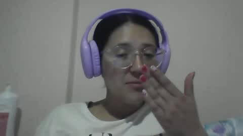 Snapshot of sweetyypeach chatting on February 21, 2025, 3:56 am sweetyypeach online show from February 21, 2025, 3:56 am