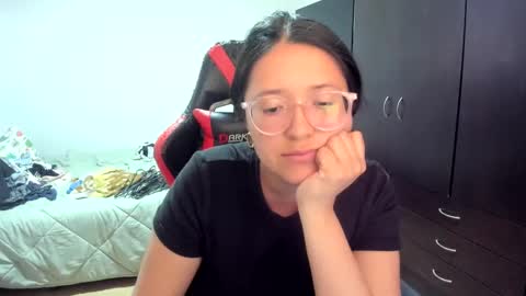 Snapshot of sweetyypeach chatting on February 21, 2025, 9:22 pm sweetyypeach online show from February 21, 2025, 9:22 pm