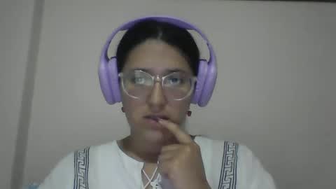 Snapshot of sweetyypeach chatting on February 23, 2025, 4:28 am sweetyypeach online show from February 23, 2025, 4:28 am