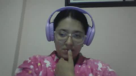 Snapshot of sweetyypeach chatting on March 2, 2025, 3:34 am sweetyypeach online show from March 2, 2025, 3:34 am
