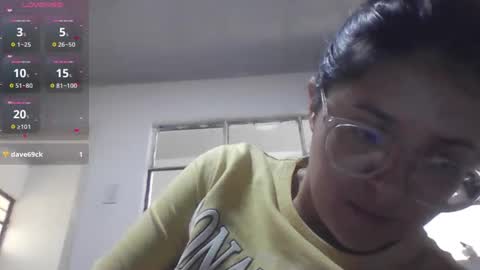 Snapshot of sweetyypeach chatting on October 26, 2025, 4:02 pm sweetyypeach online show from October 26, 2025, 4:02 pm