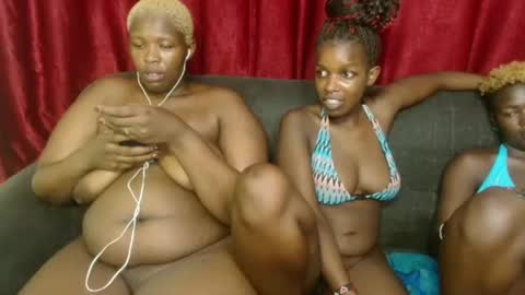 Snapshot of sweetz_candice chatting on March 12, 2025, 6:51 am sweetz_candice online show from March 12, 2025, 6:51 am
