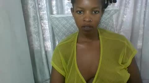 sweetz_candice online show from October 23, 2025, 12:37 pm