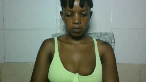 sweetz_candice online show from November 25, 2025, 7:36 pm