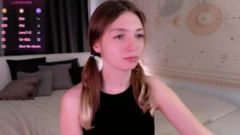 Snapshot of swettymolly chatting on September 29, 2025, 10:31 am swettymolly online show from September 29, 2025, 10:31 am