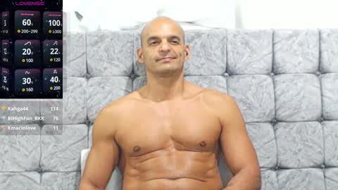    ------- Hi Im Willy  follow me do not forget to put the thumb up  online show from January 3, 2025, 1:16 am