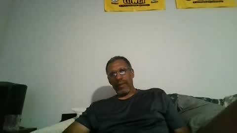 swimmerbod2495 online show from July 8, 2026, 2:38 am