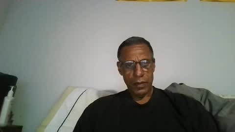 swimmerbod2495 online show from August 4, 2026, 1:31 am