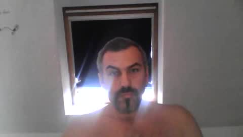 swinger_men_austria online show from October 28, 2025, 7:56 am