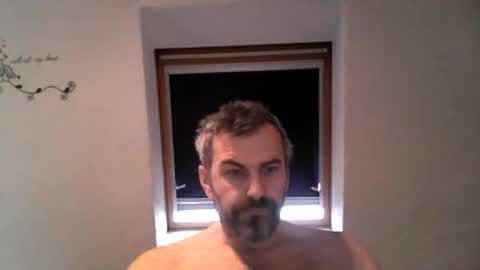 swinger_men_austria online show from February 18, 2026, 7:26 am