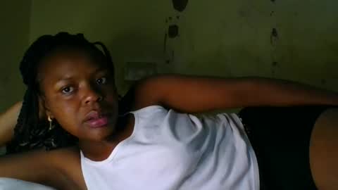 Snapshot of swit_seduction chatting on May 13, 2026, 5:27 am swit_seduction online show from May 13, 2026, 5:27 am