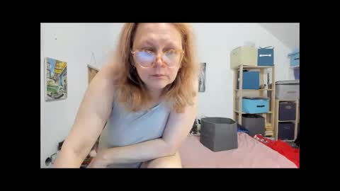 switchlorenx online show from December 19, 2024, 11:18 am